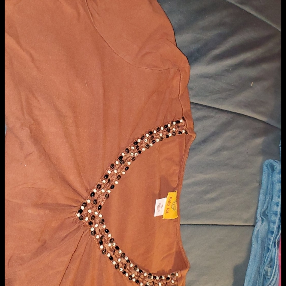 XL Ruby Rd. Beaded V-neck Collar - Picture 3 of 3
